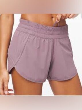 Lululemon Tracker running shorts- size 4